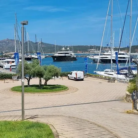 Bilocale Mare Olbia